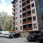 Zlatibor Holiday, Vila Leonardo VI